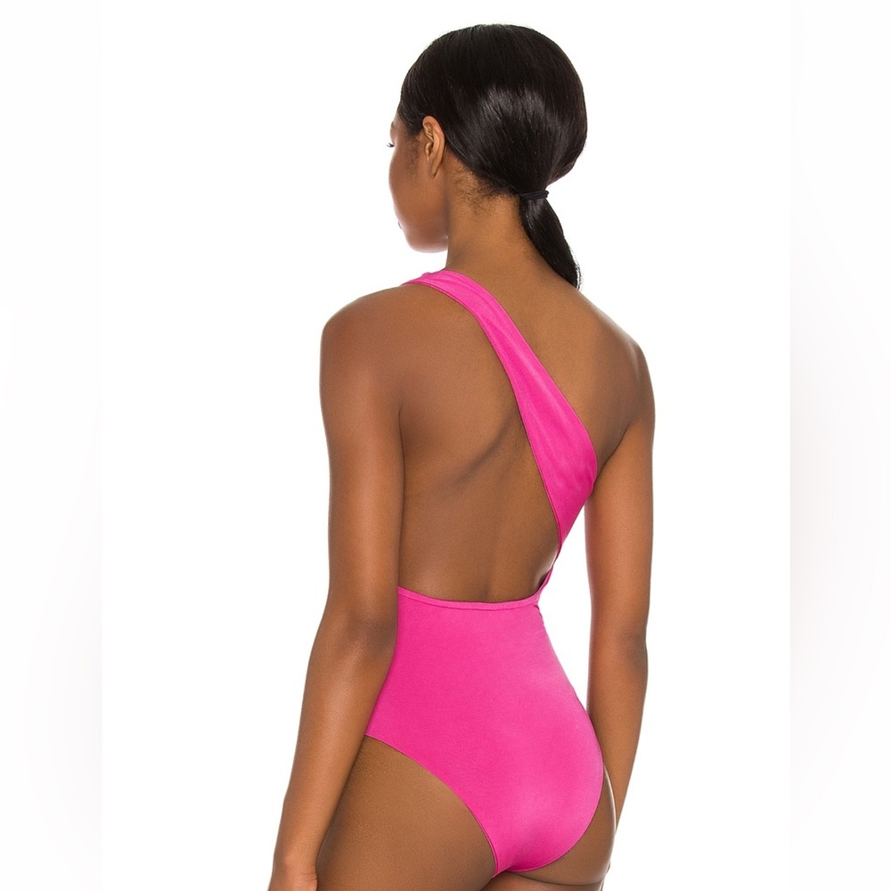 Revolve - Picture 2 of 5